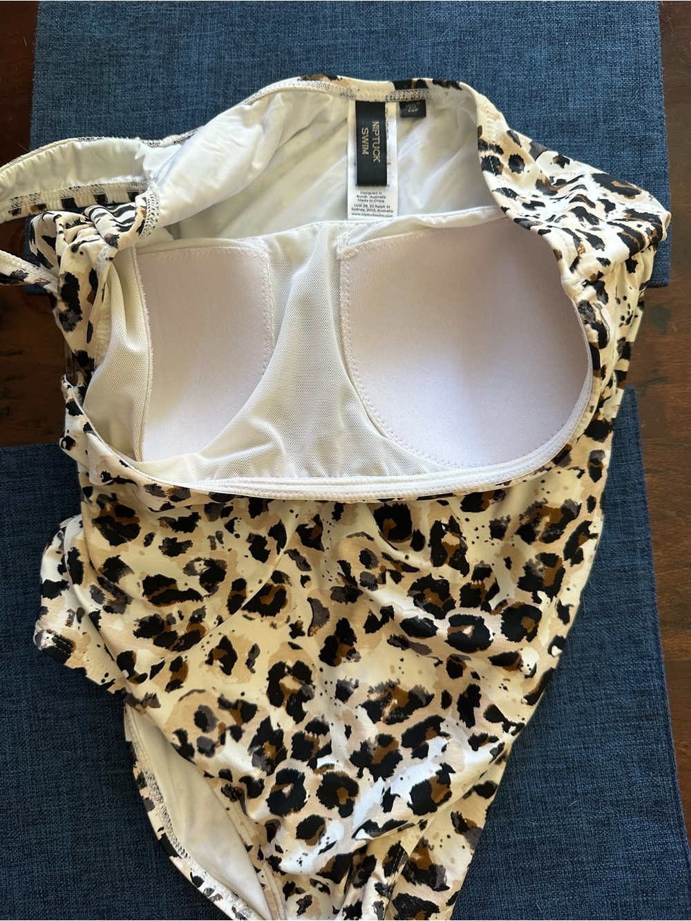 Nip Tuck Snow Leopard One-Shoulder Flattering Swimsuit M 8 - Picture 2 of 6